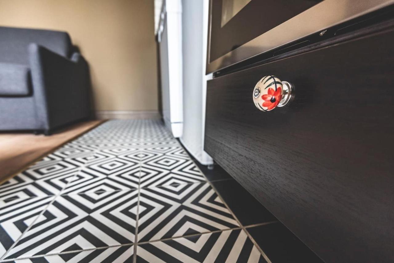 Suites Du General Leclerc Reims Zewnętrze zdjęcie